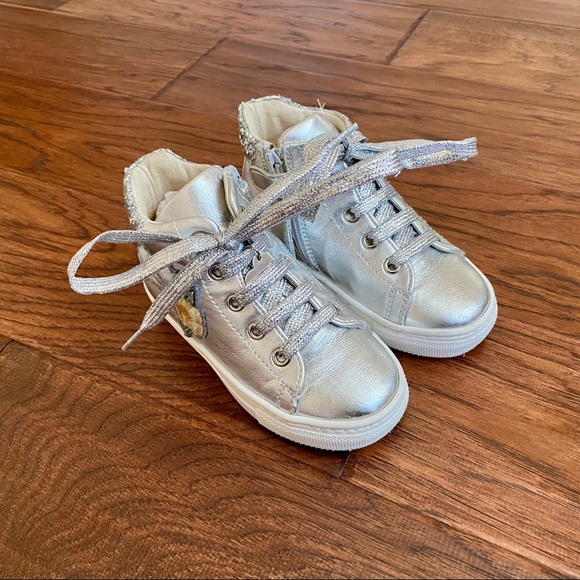 ‪Monnalisa‬ Floral Appliqued Sneakers. Size 24 EU. - Picture 3 of 13